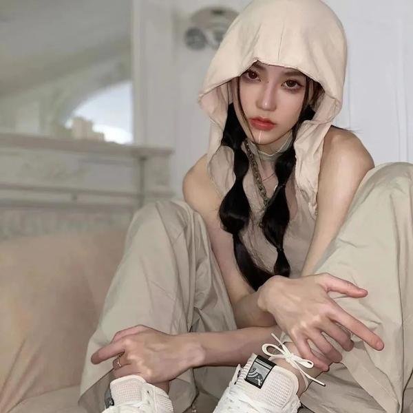 村主任和他的女友